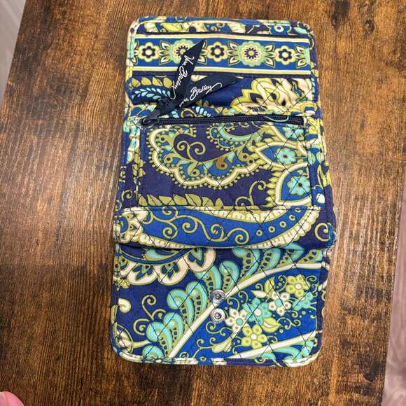 Vera Bradley Euro Wallet in Rhythm & Blues retired pattern - Picture 2 of 5